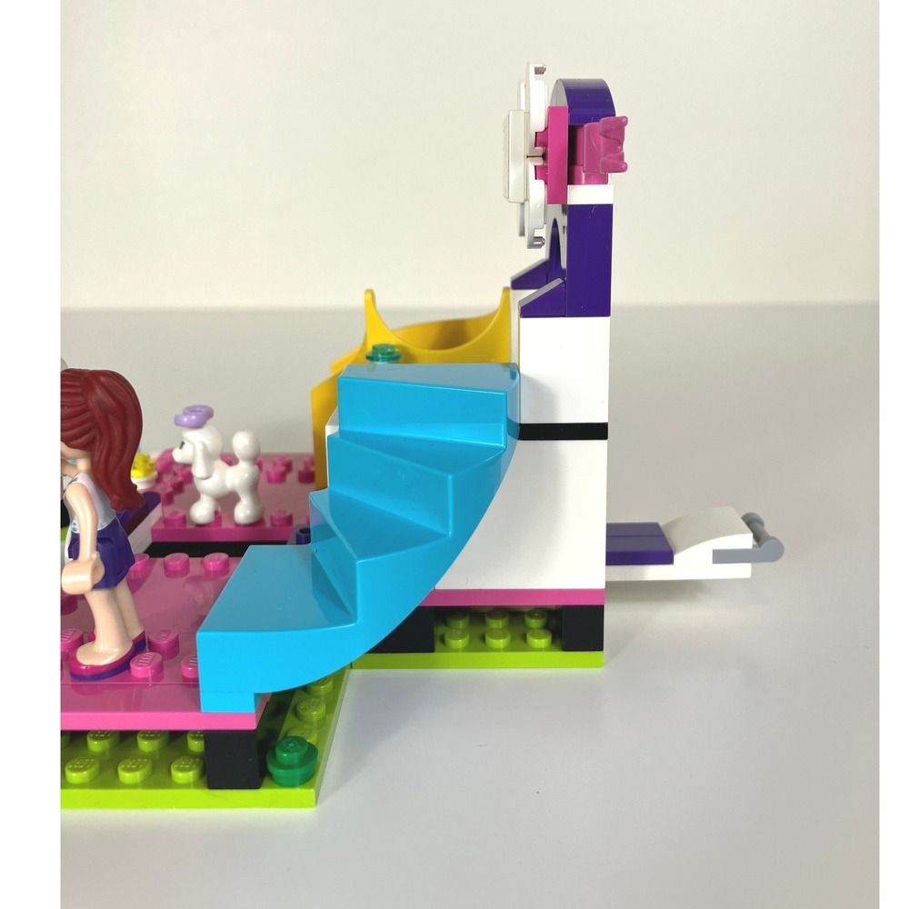 Lego Friends Puppy Championship 41300 Retired Collectible - Picture 6 of 10